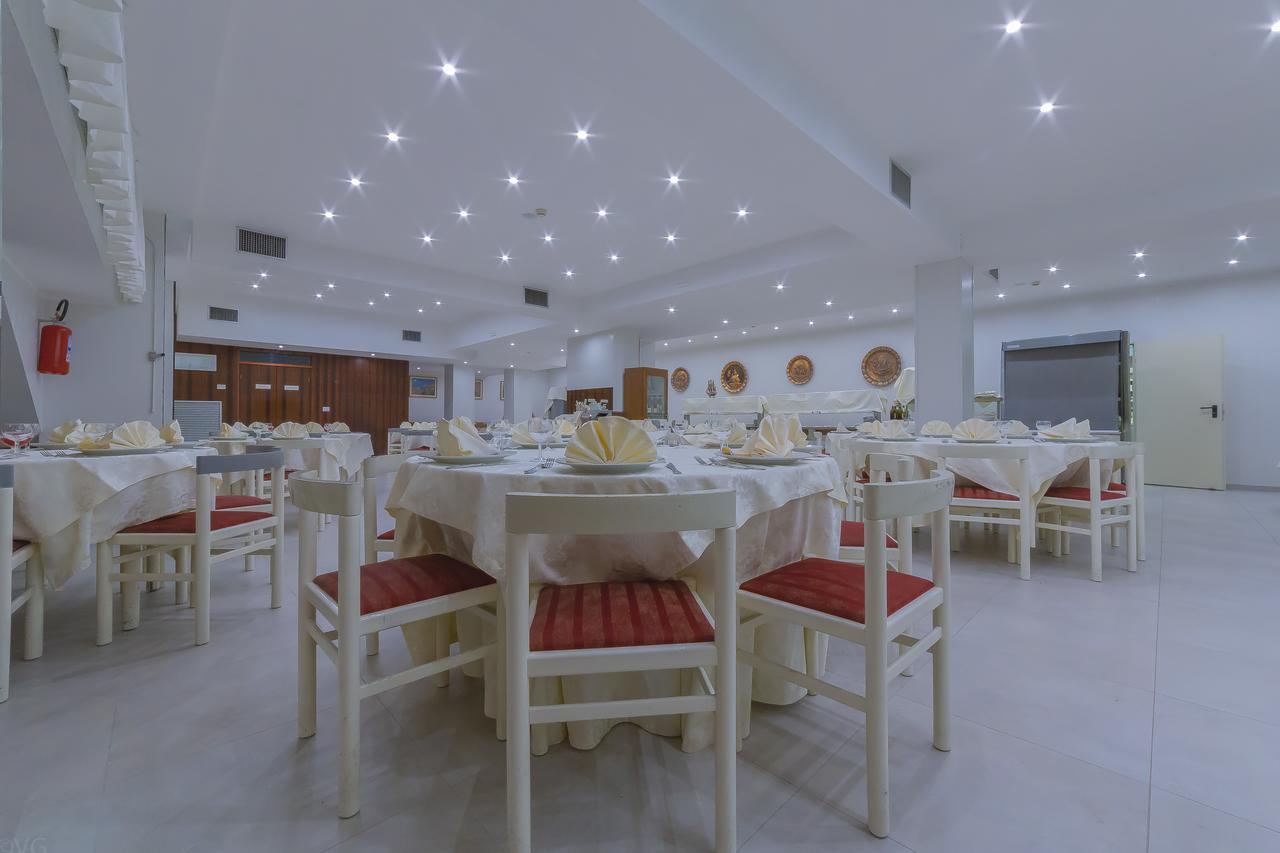 优尔酒店 里米尼 外观 照片