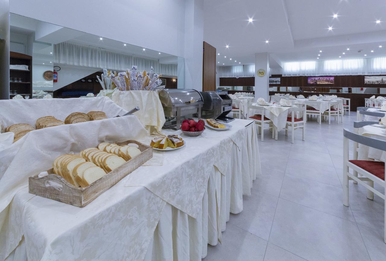 优尔酒店 里米尼 外观 照片